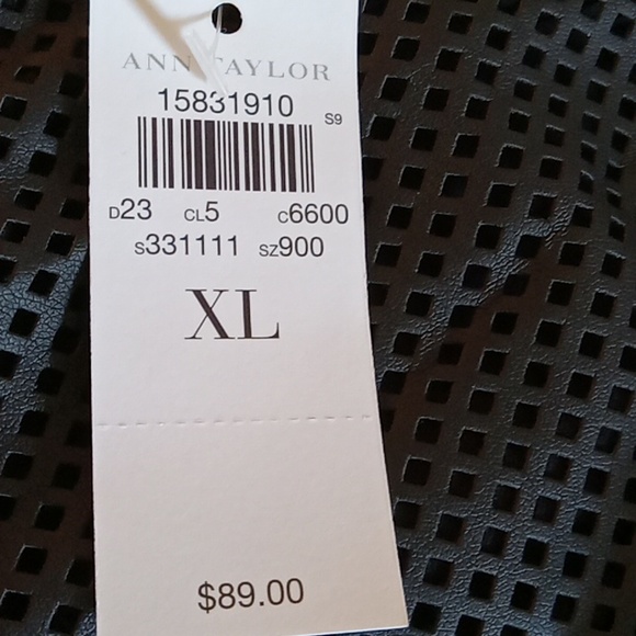 Ann Taylor NWT black top with exposed gold zipper in back. 2 layer sleeveless. - Picture 5 of 10